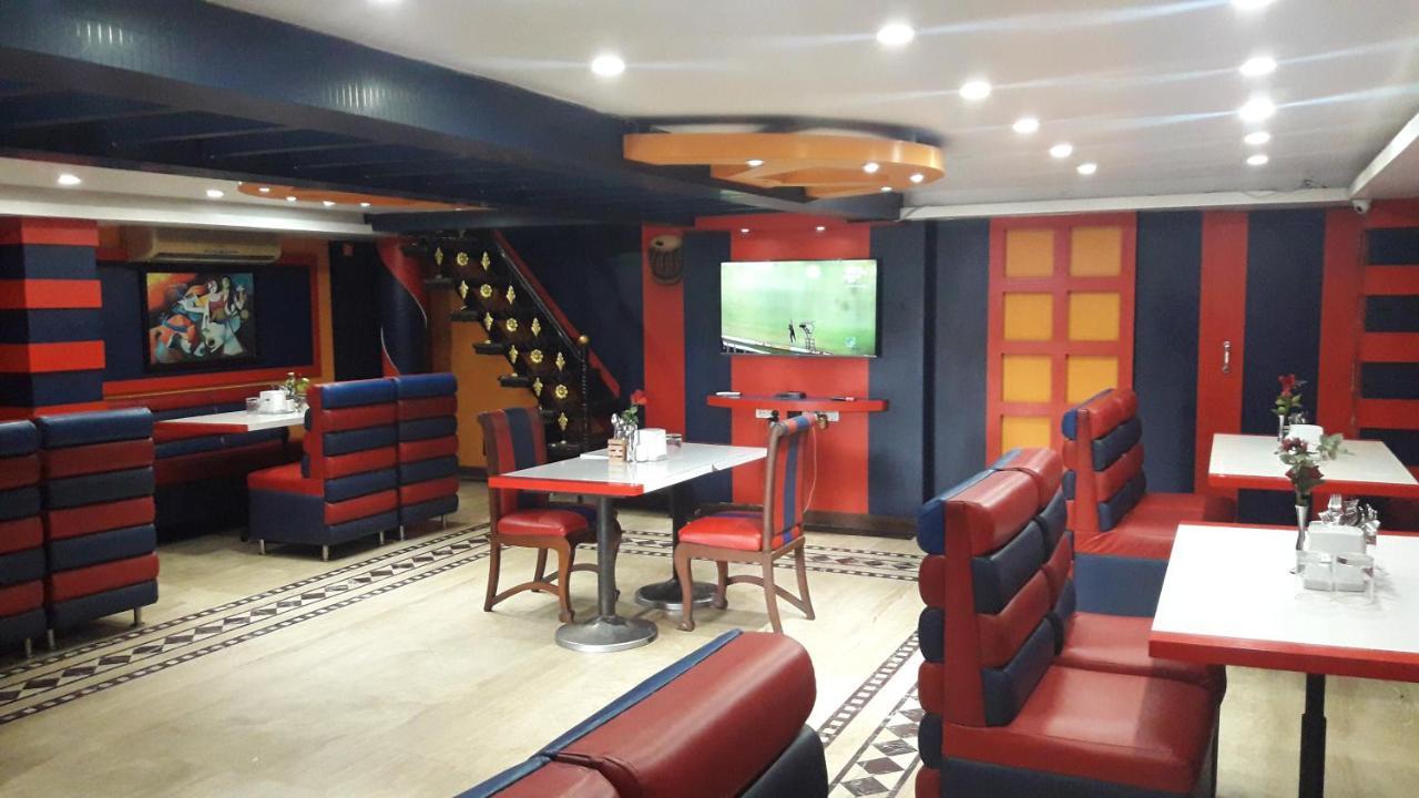 Shine Hospitality Palace مومباي المظهر الخارجي الصورة